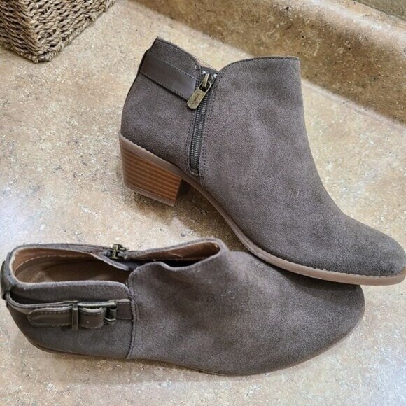 Vionic Millie Brown Suede Orthotic Ankle Boots Shoes Size 9 - Picture 6 of 11